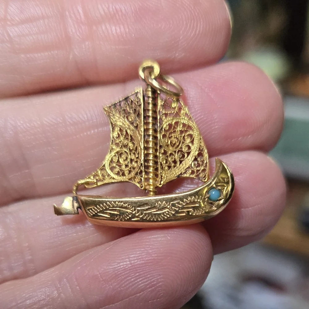 SOLD!COPY - 24k gold sail boat with turquoise gem vintage 1940's piece - Picture 7 of 9